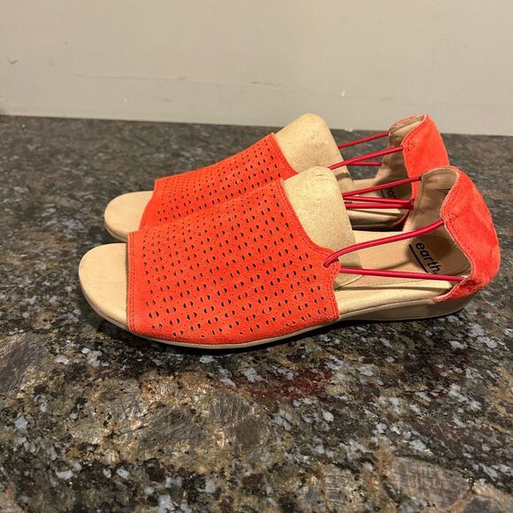 Earth Aldar Abra Spicy Red Perforated Slingback Sandals Womens 9 M Leather - Picture 2 of 9